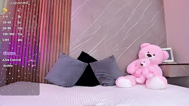 Snapshot of ariana_jhonson1 chatting on October 6, 2025, 12:28 pm ariana jhonson1 online show from October 6, 2025, 12:28 pm