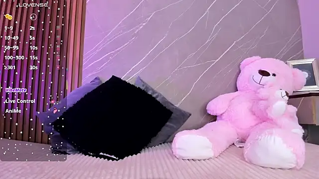 Snapshot of ariana_jhonson1 chatting on October 8, 2025, 12:17 pm ariana jhonson1 online show from October 8, 2025, 12:17 pm