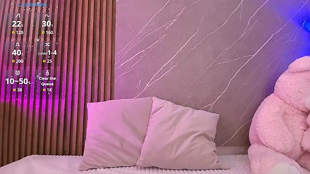 Snapshot of ariana_jhonson1 chatting on February 8, 2026, 12:36 pm ariana jhonson1 online show from February 8, 2026, 12:36 pm