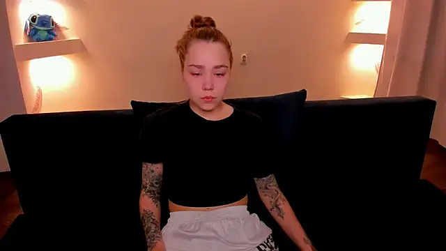 YourMegan online show from October 20, 2025, 7:58 pm