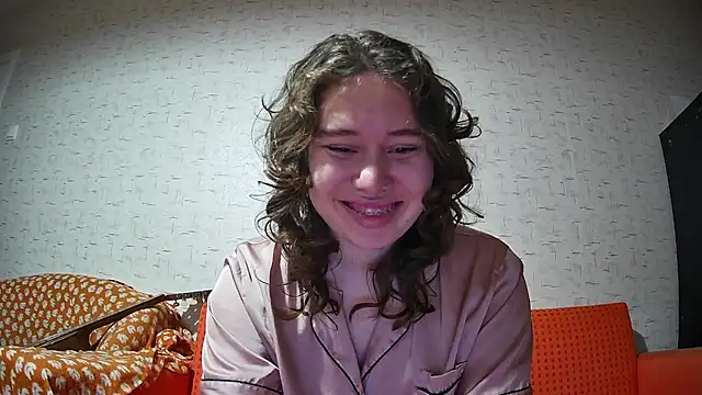 Snapshot of girliemilk chatting on October 29, 2025, 10:09 pm girliemilk online show from October 29, 2025, 10:09 pm