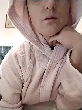 PrincessEileen89 online show from September 25, 2025, 2:12 pm