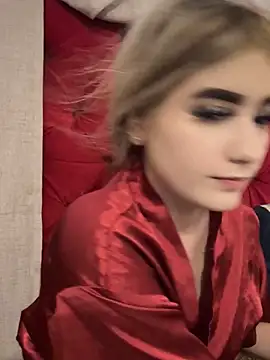 Snapshot of akirahattori chatting on October 8, 2025, 4:40 pm akirahattori online show from October 8, 2025, 4:40 pm