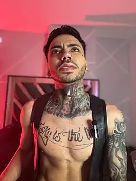 Walker Thomas1 online show from December 14, 2025, 2:11 pm