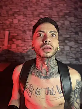 Walker Thomas1 online show from October 18, 2025, 1:51 am