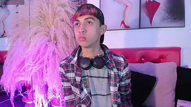 Snapshot of Allen_Starck chatting on October 30, 2025, 3:27 am Allen Starck online show from October 30, 2025, 3:27 am