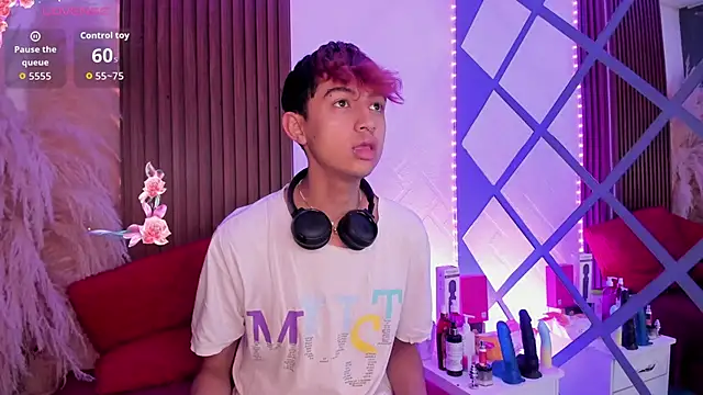 Snapshot of Allen_Starck chatting on September 28, 2025, 3:24 am Allen Starck online show from September 28, 2025, 3:24 am