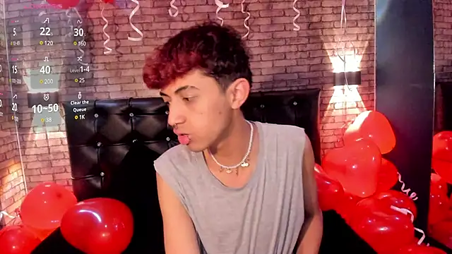 Snapshot of Allen_Starck chatting on February 14, 2025, 8:05 pm Allen Starck online show from February 14, 2025, 8:05 pm