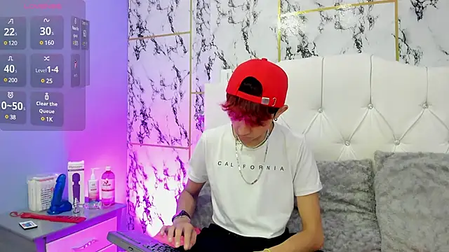 Snapshot of Allen_Starck chatting on March 4, 2025, 3:33 am Allen Starck online show from March 4, 2025, 3:33 am