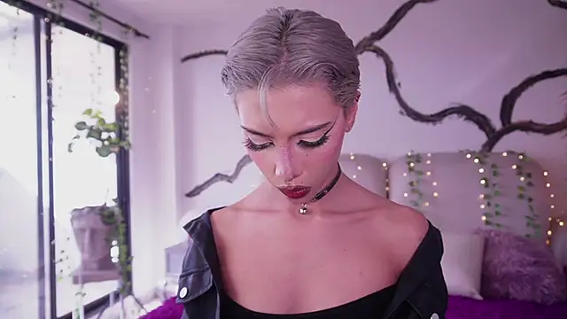 Snapshot of soidai_miiu chatting on October 13, 2025, 8:32 pm soidai miiu online show from October 13, 2025, 8:32 pm