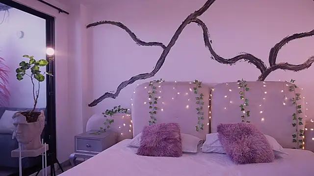 Snapshot of soidai_miiu chatting on September 17, 2025, 1:24 pm soidai miiu online show from September 17, 2025, 1:24 pm