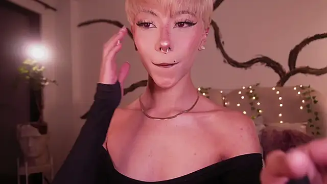 Snapshot of soidai_miiu chatting on September 27, 2025, 12:17 am soidai miiu online show from September 27, 2025, 12:17 am