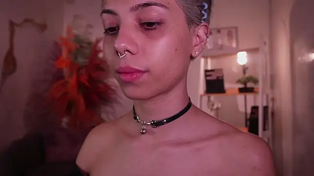 Snapshot of soidai_miiu chatting on October 15, 2025, 12:02 pm soidai miiu online show from October 15, 2025, 12:02 pm