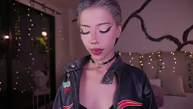 Snapshot of soidai_miiu chatting on October 19, 2025, 4:59 am soidai miiu online show from October 19, 2025, 4:59 am