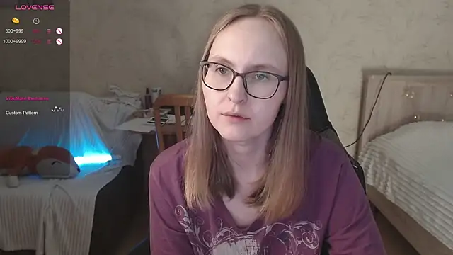 Agatha Mott online show from September 27, 2025, 5:02 am