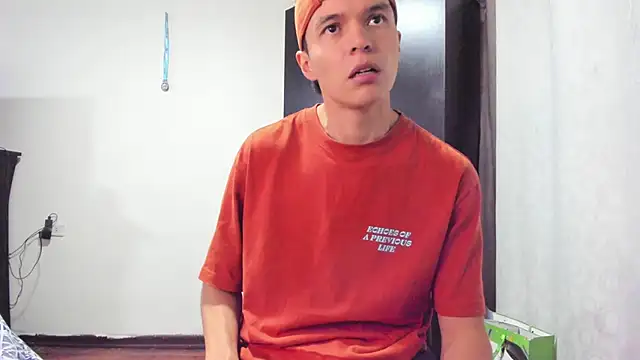 Snapshot of Mastrangelo_xxx chatting on March 5, 2025, 12:59 am Mastrangelo xxx online show from March 5, 2025, 12:59 am