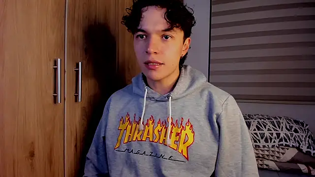 Mastrangelo xxx online show from January 14, 2026, 4:05 am