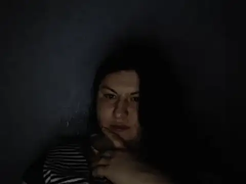 Snapshot of KiraSwee chatting on February 26, 2025, 8:15 pm KiraSwee online show from February 26, 2025, 8:15 pm