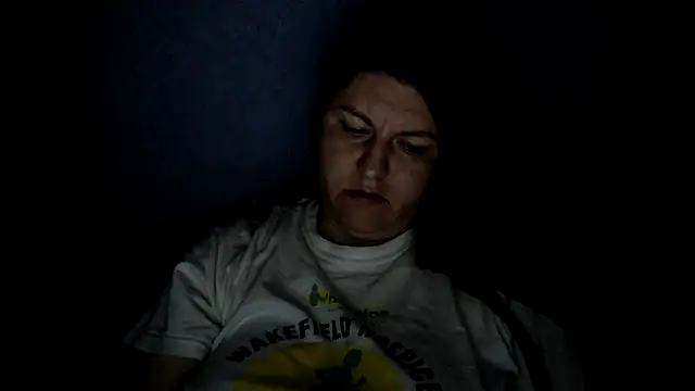 Snapshot of KiraSwee chatting on September 14, 2025, 8:09 pm KiraSwee online show from September 14, 2025, 8:09 pm