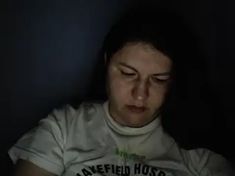 Snapshot of KiraSwee chatting on September 19, 2025, 6:12 pm KiraSwee online show from September 19, 2025, 6:12 pm