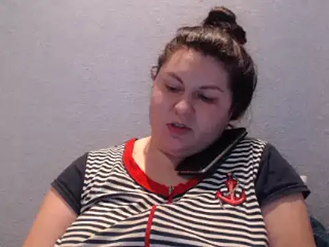 Snapshot of KiraSwee chatting on January 29, 2025, 6:17 pm KiraSwee online show from January 29, 2025, 6:17 pm