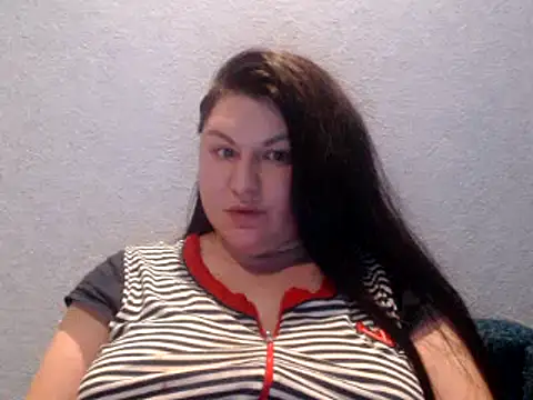 Snapshot of KiraSwee chatting on January 23, 2025, 5:52 pm KiraSwee online show from January 23, 2025, 5:52 pm