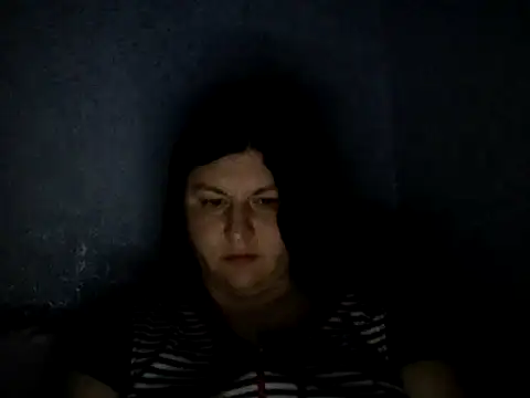 Snapshot of KiraSwee chatting on March 12, 2025, 7:14 pm KiraSwee online show from March 12, 2025, 7:14 pm