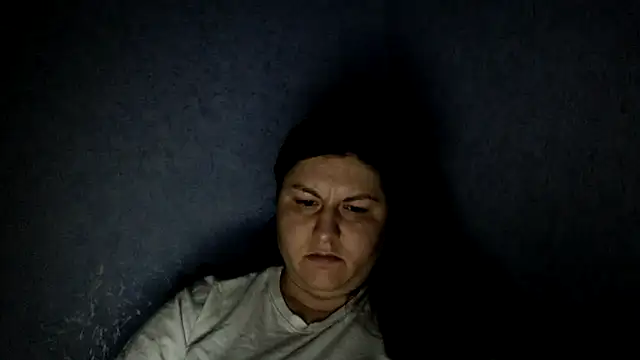 Snapshot of KiraSwee chatting on September 9, 2025, 8:29 pm KiraSwee online show from September 9, 2025, 8:29 pm