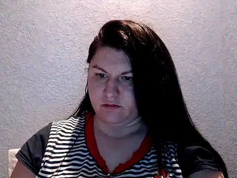 Snapshot of KiraSwee chatting on March 11, 2025, 6:30 pm KiraSwee online show from March 11, 2025, 6:30 pm