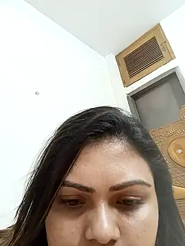 blue-berry07 online show from October 29, 2025, 6:18 pm