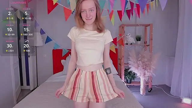 Snapshot of MollyCutiePie chatting on March 15, 2025, 5:41 am MollyCutiePie online show from March 15, 2025, 5:41 am