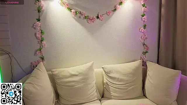 Anadeyaaa online show from February 1, 2026, 12:53 am