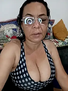 Snapshot of thefuckingowneroftits chatting on November 23, 2025, 12:31 am thefuckingowneroftits online show from November 23, 2025, 12:31 am