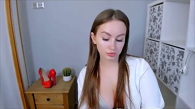 Snapshot of DonnaCam chatting on October 27, 2025, 5:03 pm DonnaCam online show from October 27, 2025, 5:03 pm