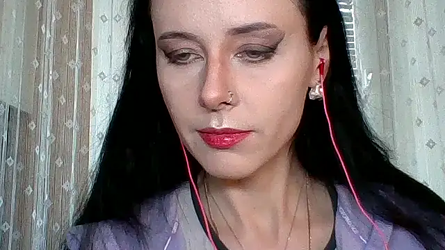 Snapshot of LuminousLady chatting on September 29, 2025, 1:17 pm LuminousLady online show from September 29, 2025, 1:17 pm