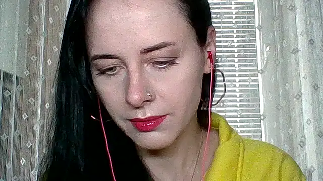 Snapshot of LuminousLady chatting on October 24, 2025, 7:29 am LuminousLady online show from October 24, 2025, 7:29 am