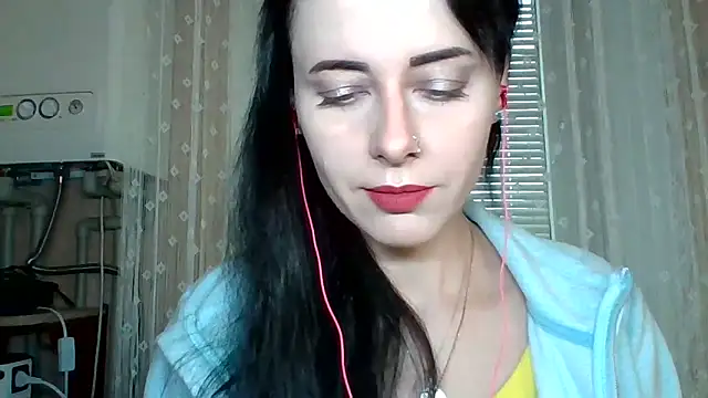 Snapshot of LuminousLady chatting on October 20, 2025, 6:26 am LuminousLady online show from October 20, 2025, 6:26 am