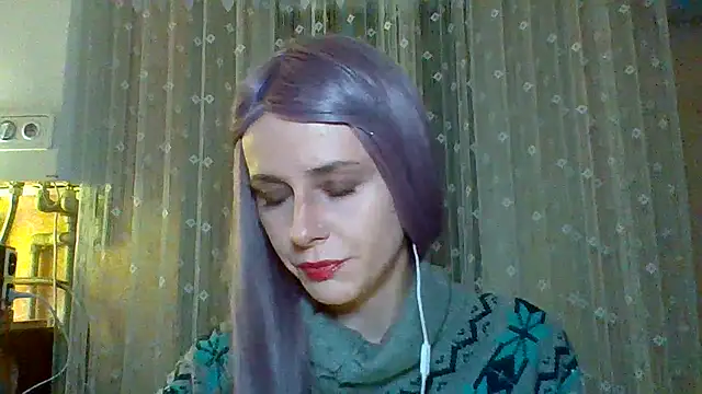 LuminousLady online show from February 25, 2025, 7:06 pm