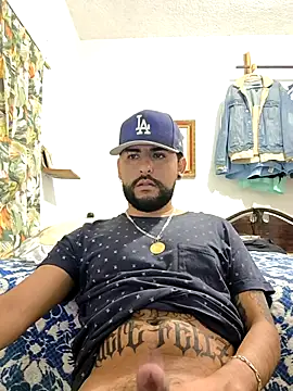 Snapshot of dickman10 chatting on January 7, 2026, 4:39 am dickman10 online show from January 7, 2026, 4:39 am