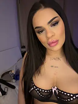 Snapshot of mrsbellanova chatting on October 22, 2025, 10:08 pm mrsbellanova online show from October 22, 2025, 10:08 pm