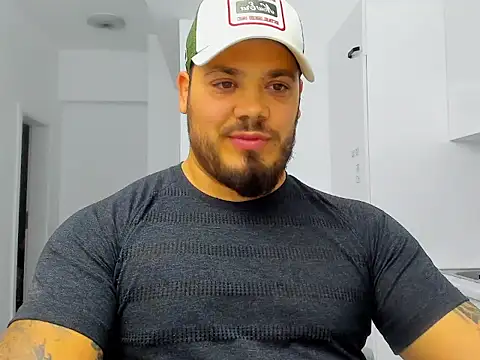 Snapshot of ZackMasterss chatting on October 21, 2025, 9:14 pm ZackMasterss online show from October 21, 2025, 9:14 pm