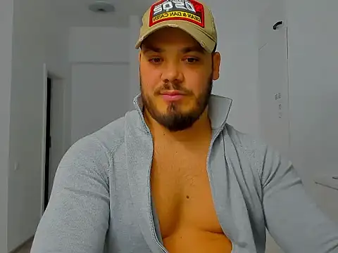 Snapshot of ZackMasterss chatting on October 3, 2025, 9:49 pm ZackMasterss online show from October 3, 2025, 9:49 pm