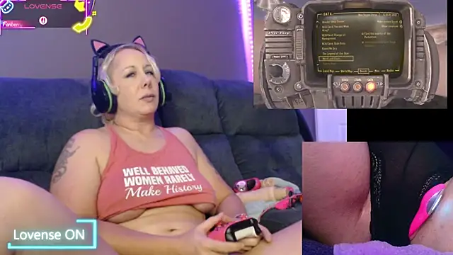 Snapshot of Trixiekittycutie chatting on September 19, 2025, 6:45 pm Trixiekittycutie online show from September 19, 2025, 6:45 pm