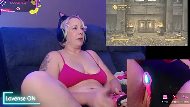 Snapshot of Trixiekittycutie chatting on September 22, 2025, 5:41 pm Trixiekittycutie online show from September 22, 2025, 5:41 pm