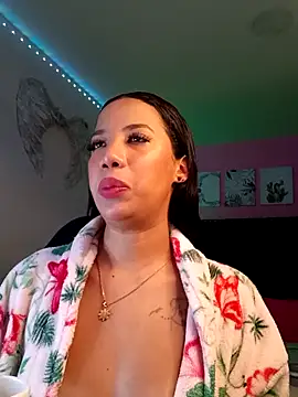 SallyWhitee online show from March 8, 2026, 5:00 am