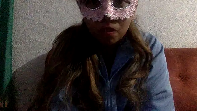 sharonlopez9611 online show from February 17, 2025, 5:25 am
