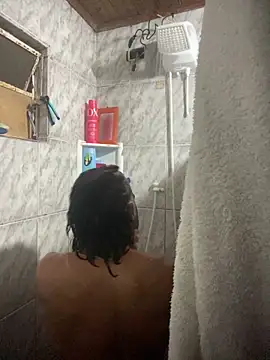 Mineirinho043 online show from April 5, 2026, 5:25 am