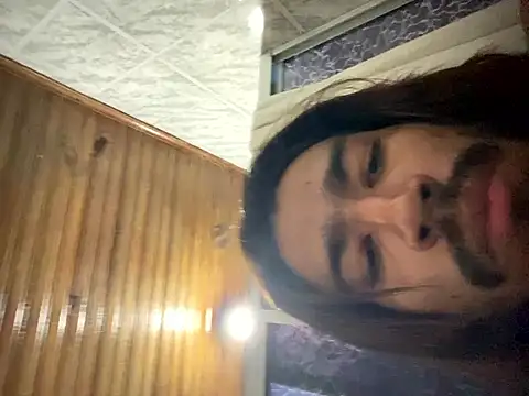 Snapshot of Mineirinho043 chatting on May 25, 2026, 2:33 am Mineirinho043 online show from May 25, 2026, 2:33 am