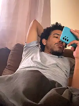 Snapshot of Mineirinho043 chatting on September 18, 2025, 1:14 pm Mineirinho043 online show from September 18, 2025, 1:14 pm