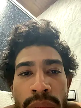 Snapshot of Mineirinho043 chatting on October 1, 2025, 7:13 am Mineirinho043 online show from October 1, 2025, 7:13 am